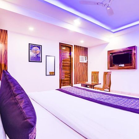 Hotel Fabulous - Delhi International Airport Yeni Delhi Dış mekan fotoğraf