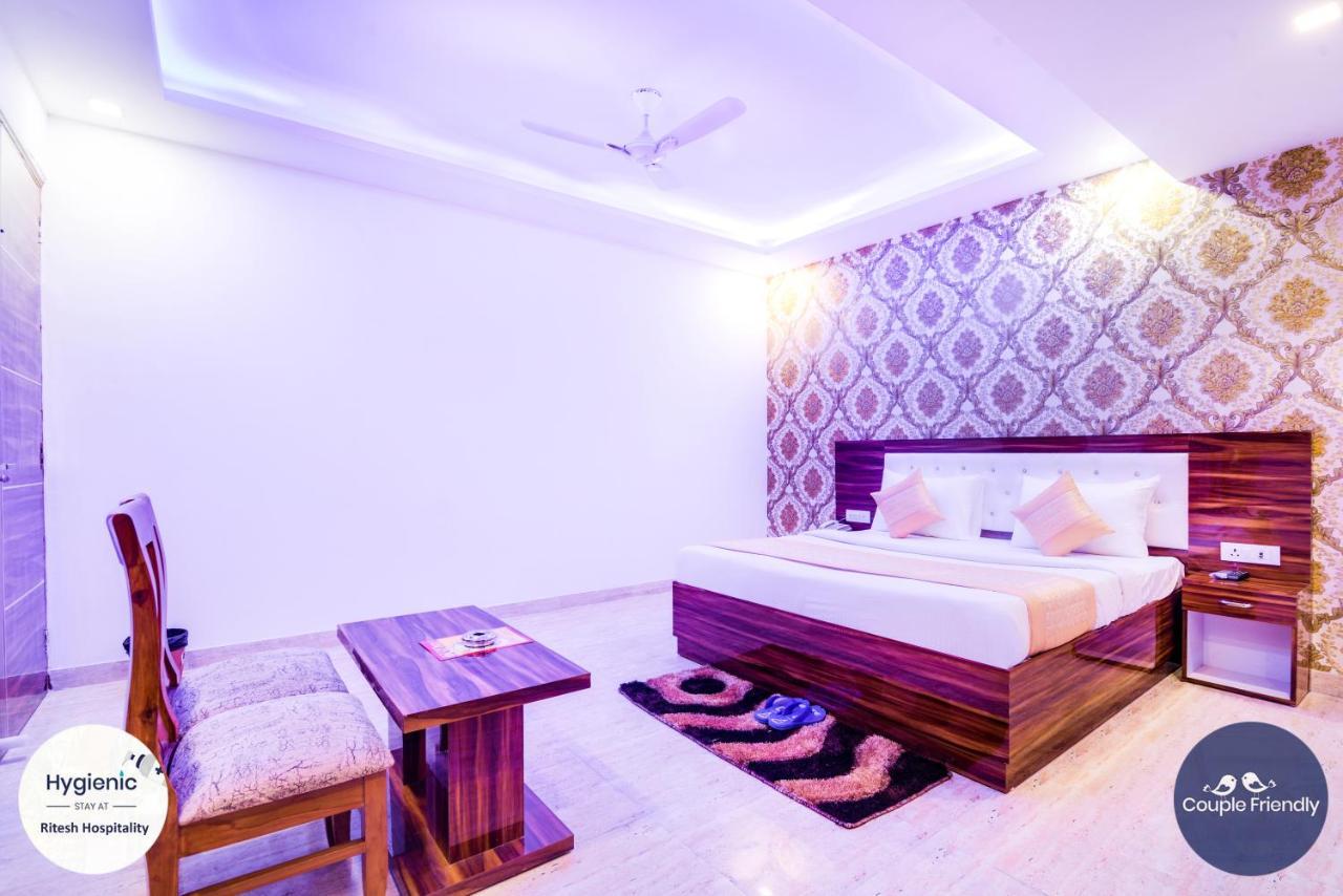 Hotel Fabulous - Delhi International Airport Yeni Delhi Dış mekan fotoğraf